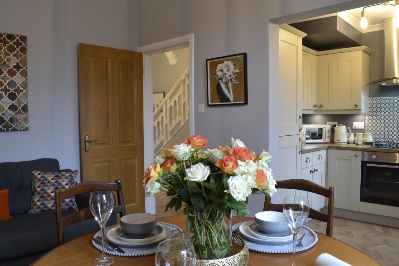 Stunning Period Townhouse With Garden, Walking Distance To Town Villa Dumfries Bagian luar foto