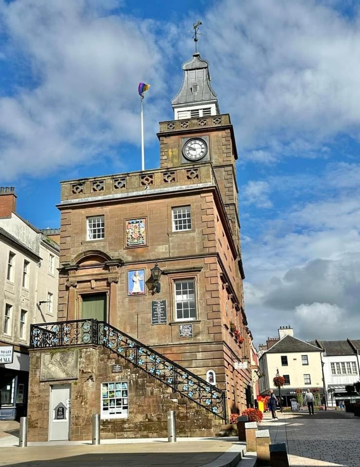 Stunning Period Townhouse With Garden, Walking Distance To Town Villa Dumfries Bagian luar foto